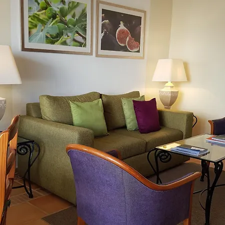 Pestana Palm Gardens 4*