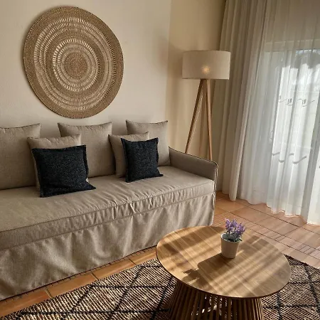 Pestana Palm Gardens 4* 카르보에이루